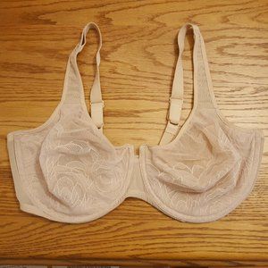 Pretty Wacoal underwire bra, GUC, 40DD